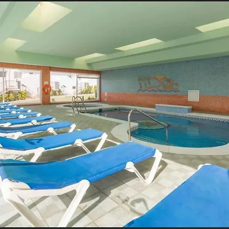 Casa Naranja, Cabopino 2 Pools & Heated Indoor Pool Apartment *