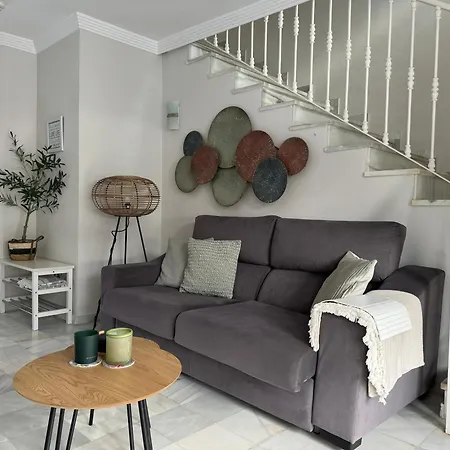 Casa Naranja, Cabopino 2 Pools & Heated Indoor Pool * Marbella