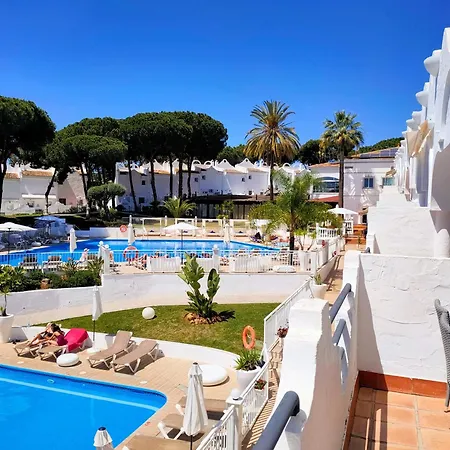 Apartment Casa Naranja, Cabopino 2 Pools & Heated Indoor Pool Marbella